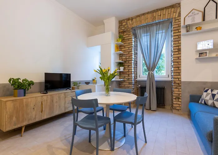 Apartment Brevi Design